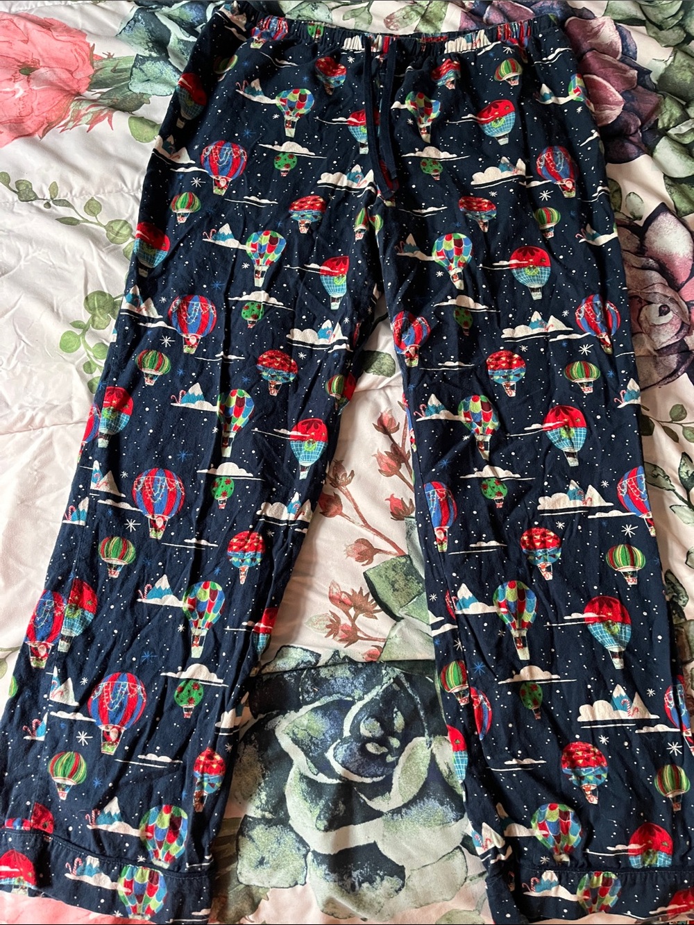 Wondershoo Christmas Hot Air Balloon Pajama Lounge Pants
